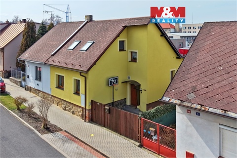 Prodej rodinného domu, 105 m² 0