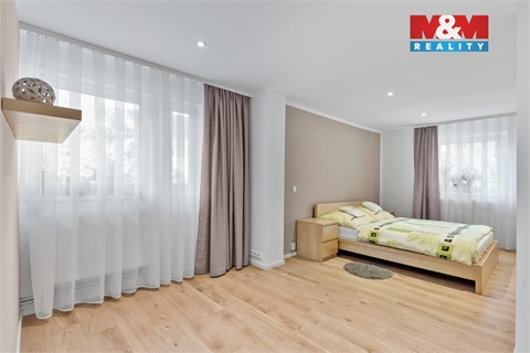 Prodej rodinného domu, 212 m² 18