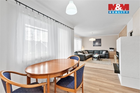 Prodej rodinného domu, 212 m² 12