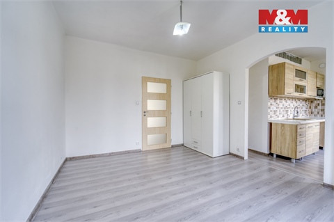 Pronájem bytu 2+1, 54 m² 2