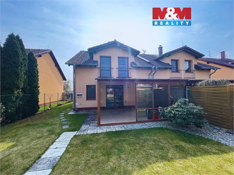 Prodej rodinného domu, 127 m² 0