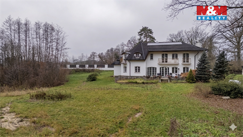 Prodej rodinného domu, 479 m² 2