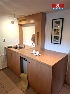 Pronájem bytu 1+1, 36 m² - 4