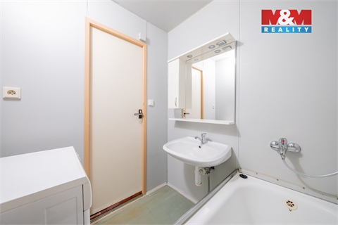 Prodej bytu 2+1, 50 m² 12