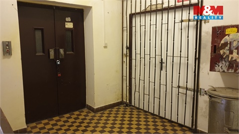 Pronájem obchodních prostor, 140 m² 6