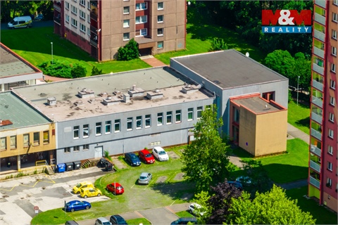 Pronájem obchodních prostor, 140 m² - 0