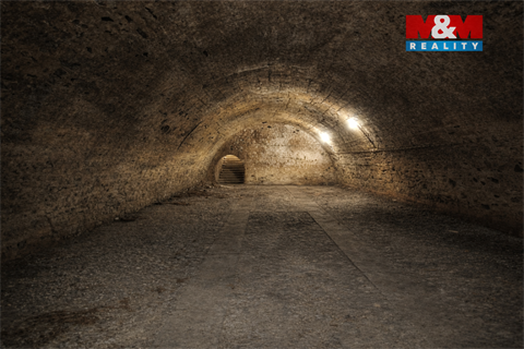 Pronájem skladu / haly, 200 m² - 0