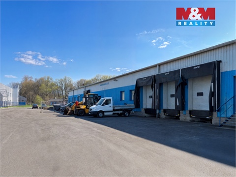 Pronájem skladu / haly, 820 m² 2