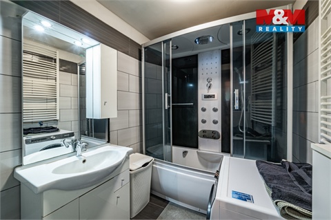 Pronájem rodinného domu, 105 m² 2