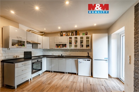 Pronájem rodinného domu, 105 m² 0