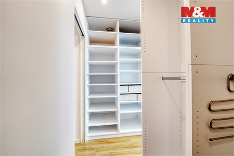 Pronájem bytu 3kk, 66 m² - 18