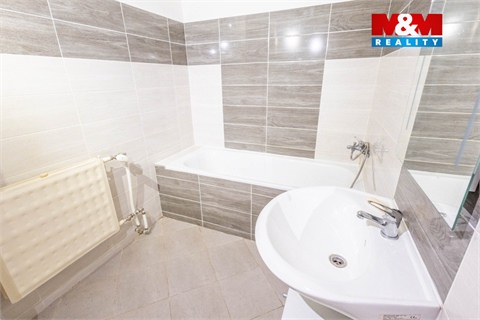 Pronájem bytu 3kk, 85 m² 4