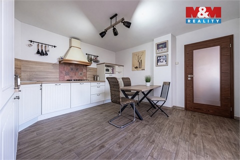 Prodej rodinného domu, 300 m² - 4