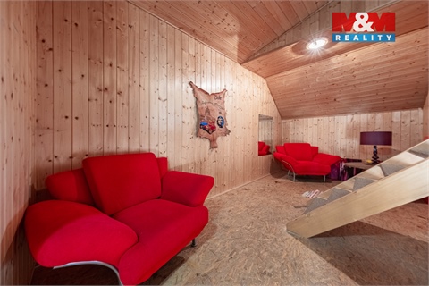 Prodej rodinného domu, 300 m² - 18