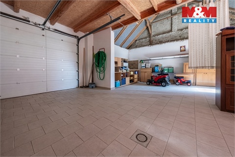 Prodej rodinného domu, 300 m² - 24