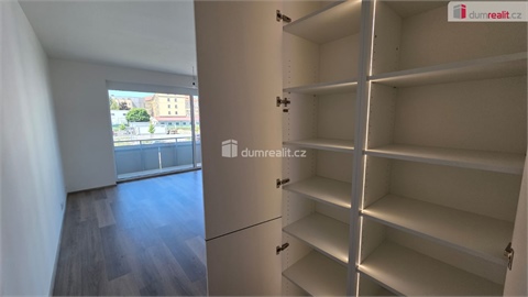 Prodej bytu 3kk, 72 m² 2