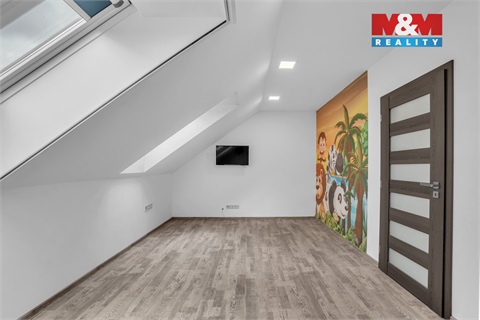 Prodej rodinného domu, 225 m² 20