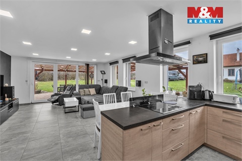 Prodej rodinného domu, 225 m² 8