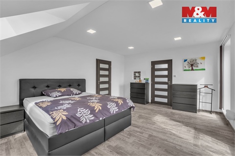 Prodej rodinného domu, 225 m² 26