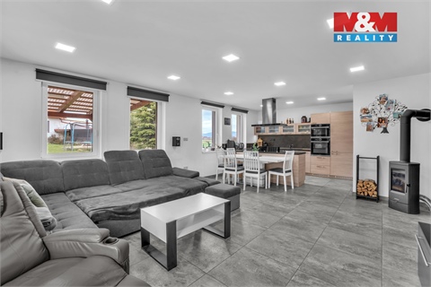 Prodej rodinného domu, 225 m² - 4