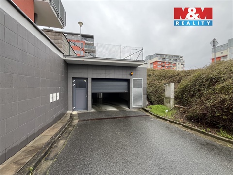 Pronájem parkovacího místa, 14 m² - 0