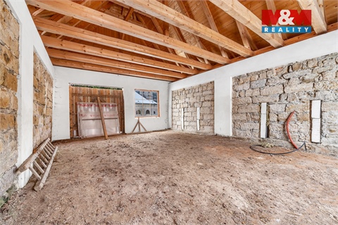 Prodej rodinného domu, 311 m² 14