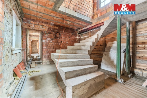 Prodej rodinného domu, 311 m² 12