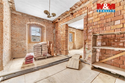 Prodej rodinného domu, 311 m² - 8