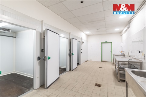 Prodej obchodních prostor, 1 150 m² 6