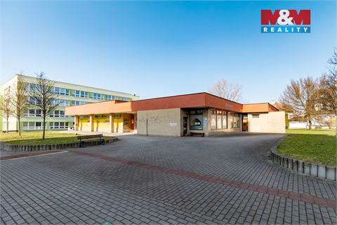 Prodej obchodních prostor, 1 150 m² - 0