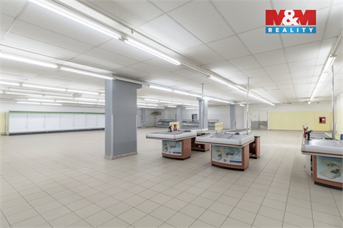 Prodej obchodních prostor, 1 150 m² 10