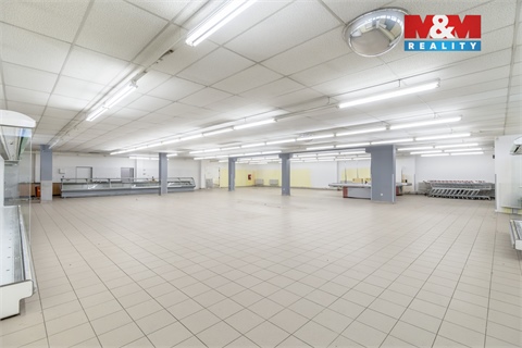 Prodej obchodních prostor, 1 150 m² - 2