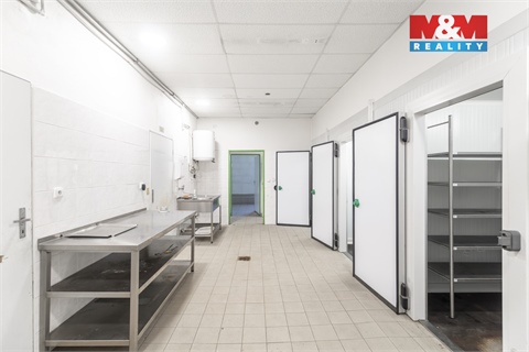 Prodej obchodních prostor, 1 150 m² 14