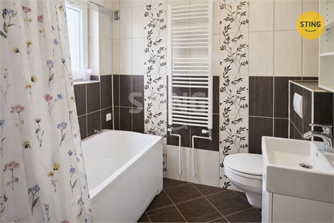 Prodej rodinného domu, 220 m² - 4