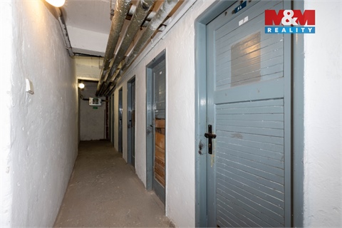 Prodej komerčního objektu, 575 m² 12