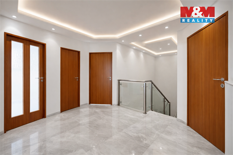 Prodej rodinného domu, 205 m² - 16