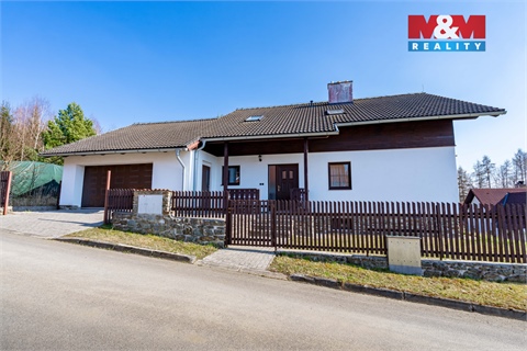 Prodej rodinného domu, 205 m² - 6