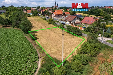 Prodej stavebního pozemku, 1 008 m² 0