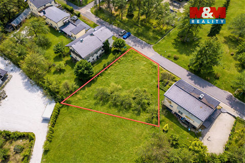 Prodej stavebního pozemku, 700 m² 6