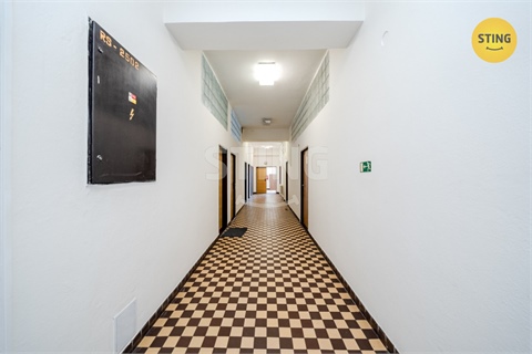 Pronájem kanceláře, 1 500 m² - 4