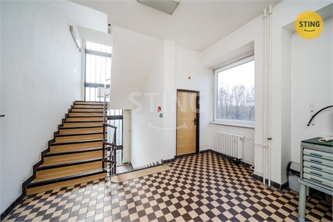 Pronájem kanceláře, 1 500 m² - 2