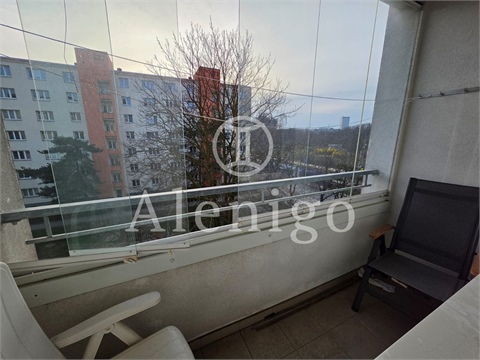 Pronájem bytu 2+1, 53 m² 0