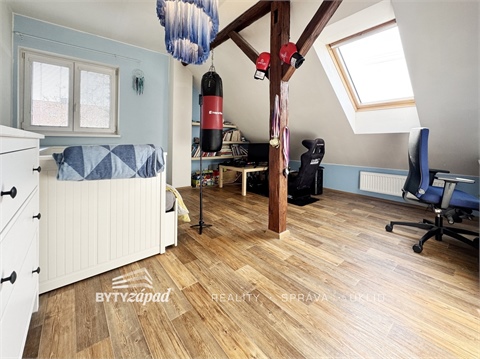 Prodej rodinného domu, 180 m² - 22