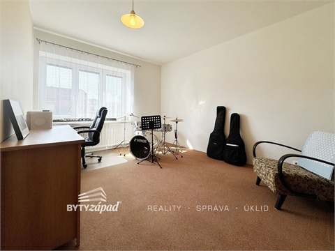 Prodej rodinného domu, 180 m² 10