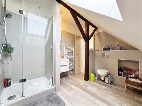 Prodej rodinného domu, 180 m² 26