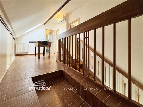 Prodej rodinného domu, 180 m² - 16