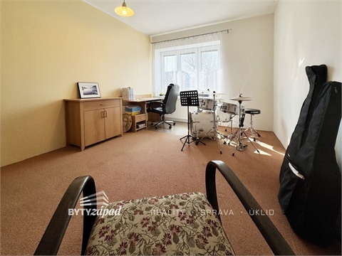 Prodej rodinného domu, 180 m² - 10