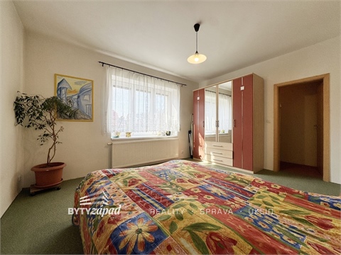 Prodej rodinného domu, 180 m² - 8