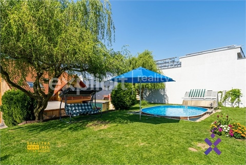 Prodej rodinného domu, 239 m² 14