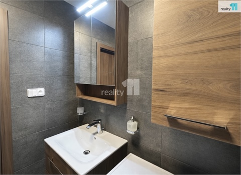 Pronájem bytu 3kk, 68 m² 6